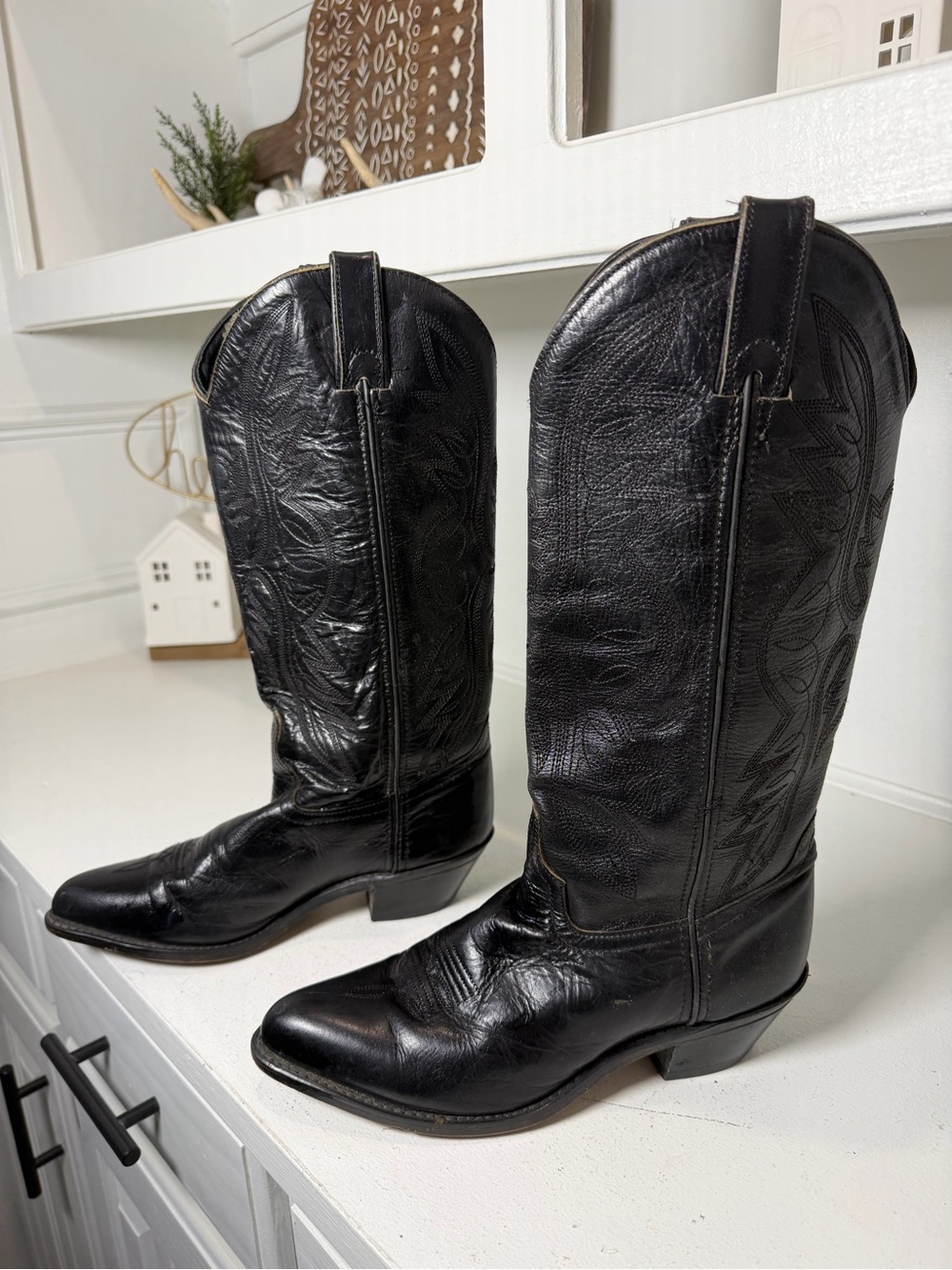 Vintage Laredo Womens 7.5M Black Leather Cowboy Boots Western Pointed Toe